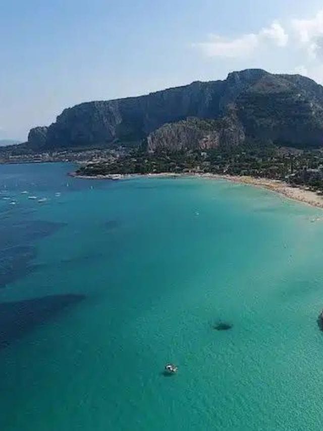 Top 7 Beaches In and Near Palermo, Italy