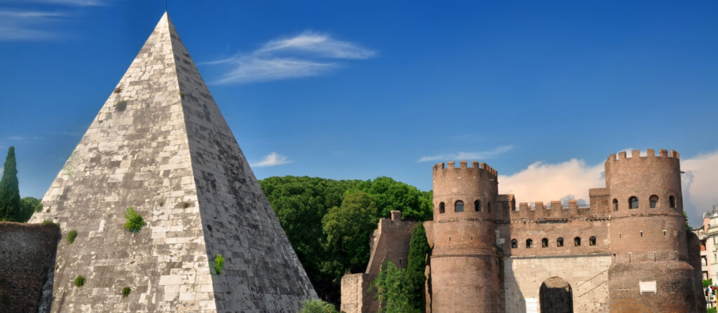 Why didn't Roman Emperors build Pyramids? - Roman Empire