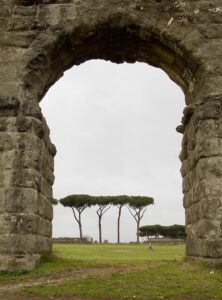 Roman arch in Italy - Roman engineering