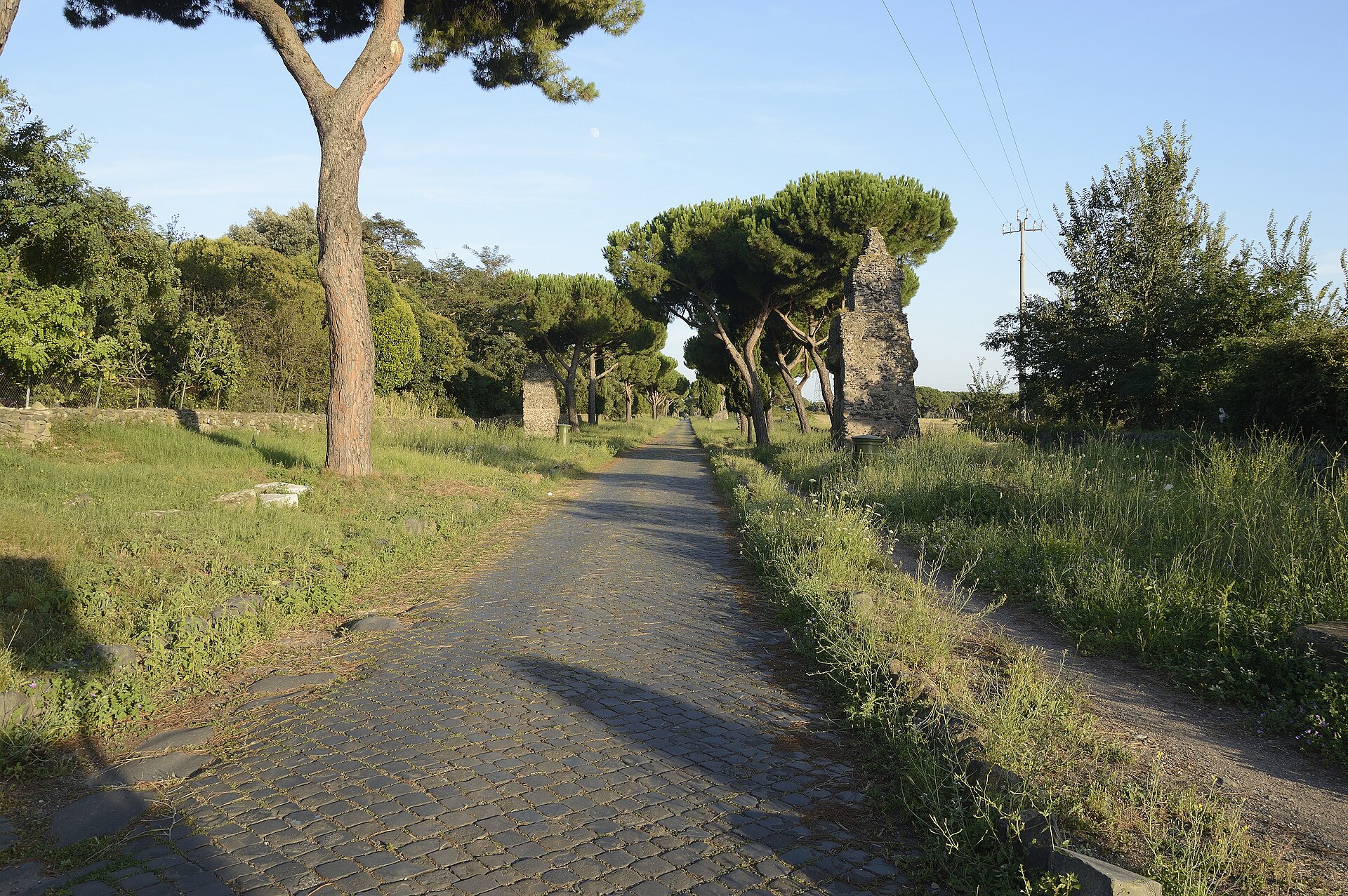How Romans Traveled: Transport and Mobility in the Roman Empire 1 How Romans Traveled: Transport and Mobility in the Roman Empire